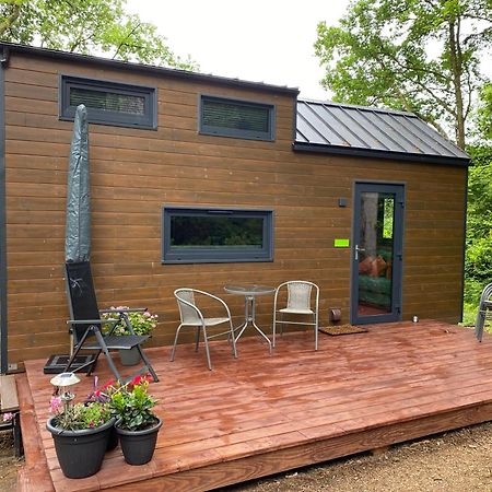 La Tiny House De Nanou Pensionat Rochefort Exteriör bild